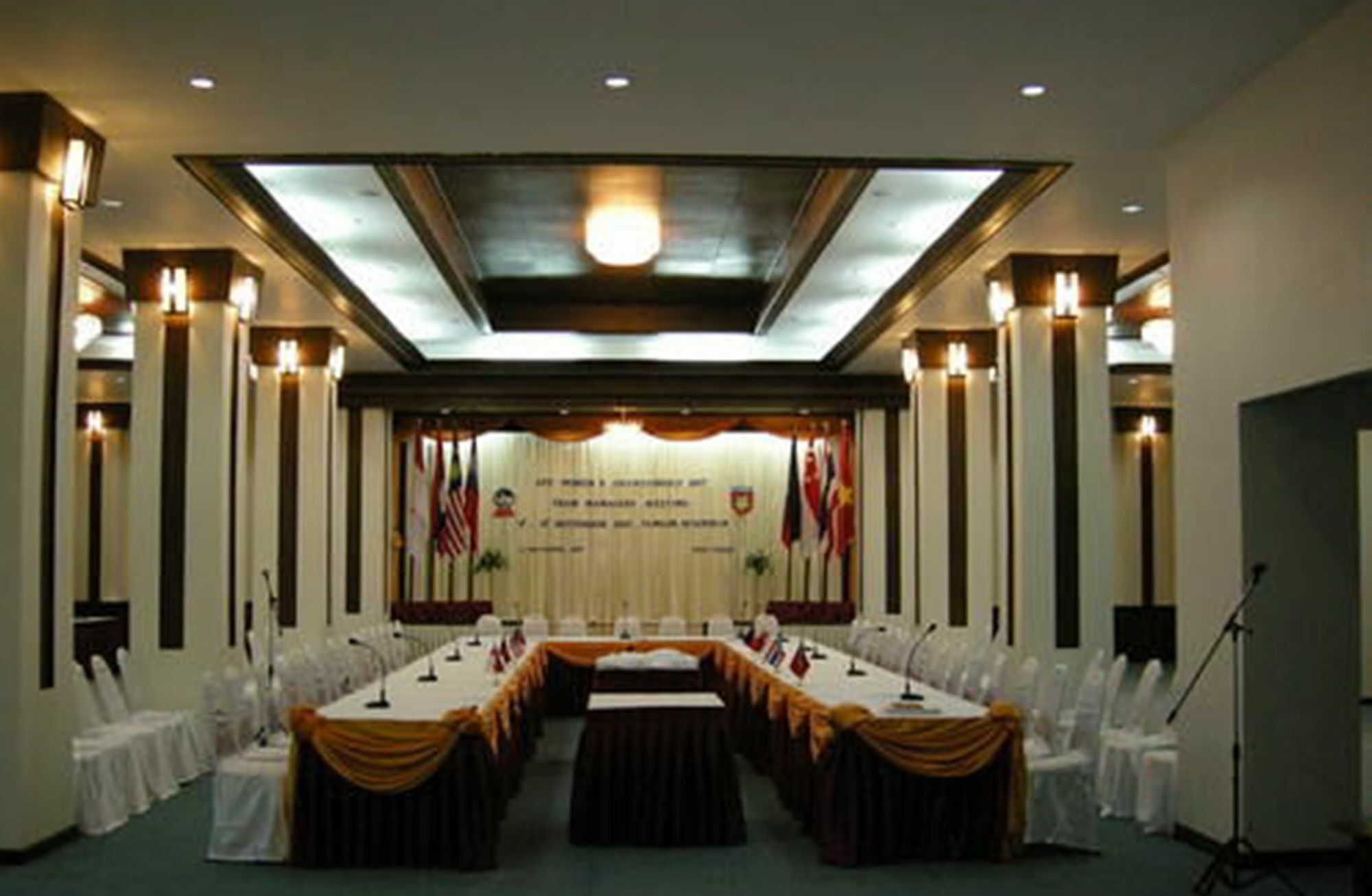 Hotel יאנגון מראה חיצוני תמונה