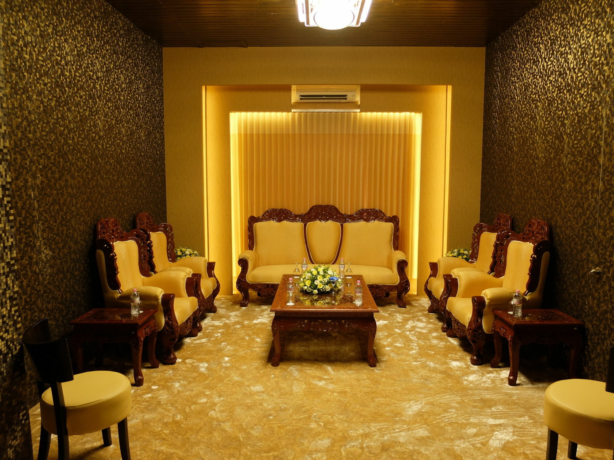 Hotel יאנגון מראה חיצוני תמונה