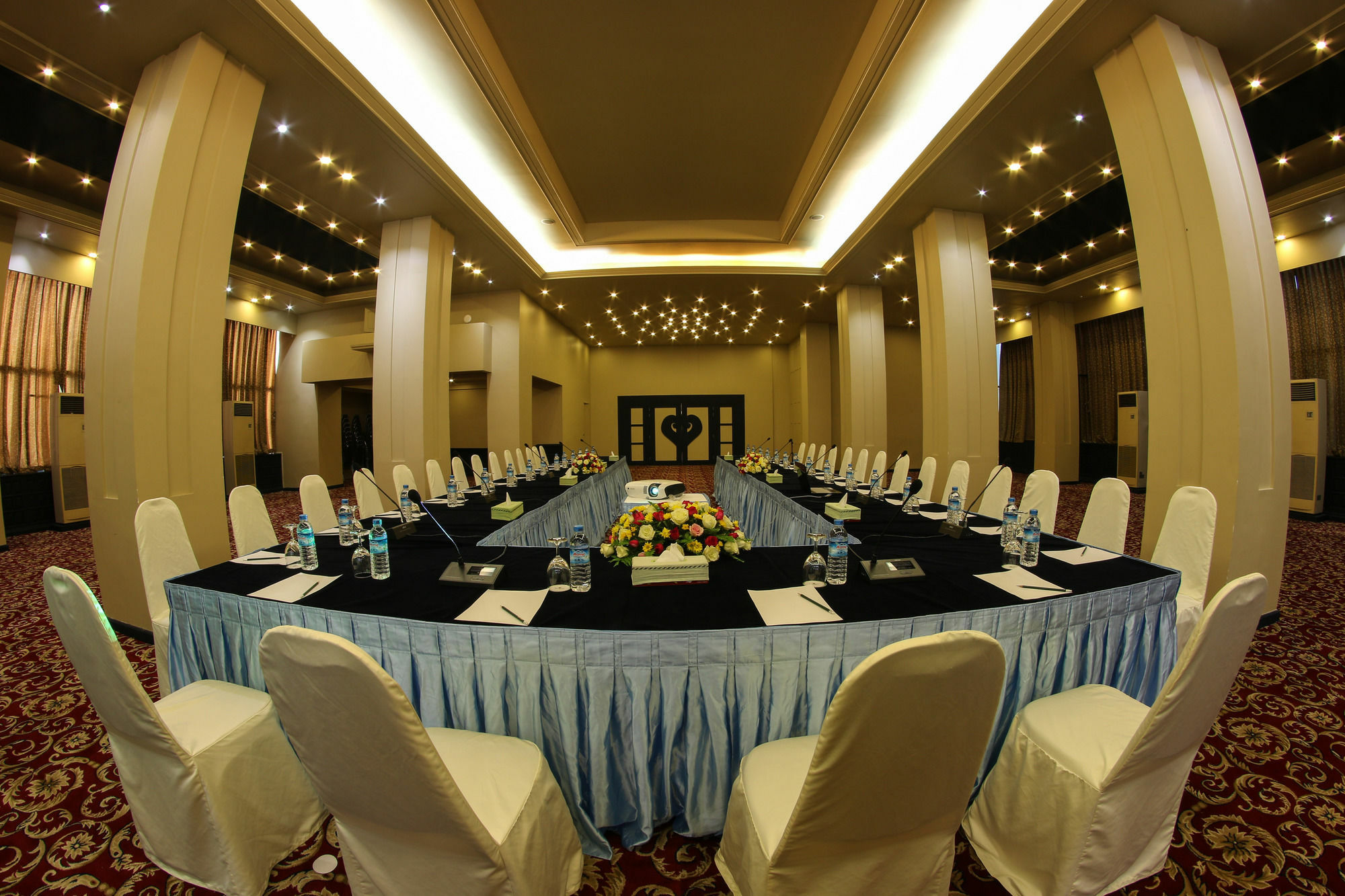 Hotel יאנגון מראה חיצוני תמונה